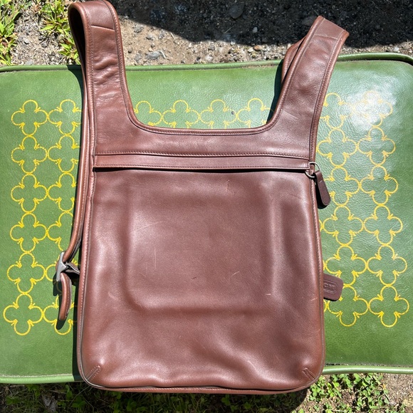 Vintage Coach Slim Backpack RARE #9405 - Picture 1 of 4